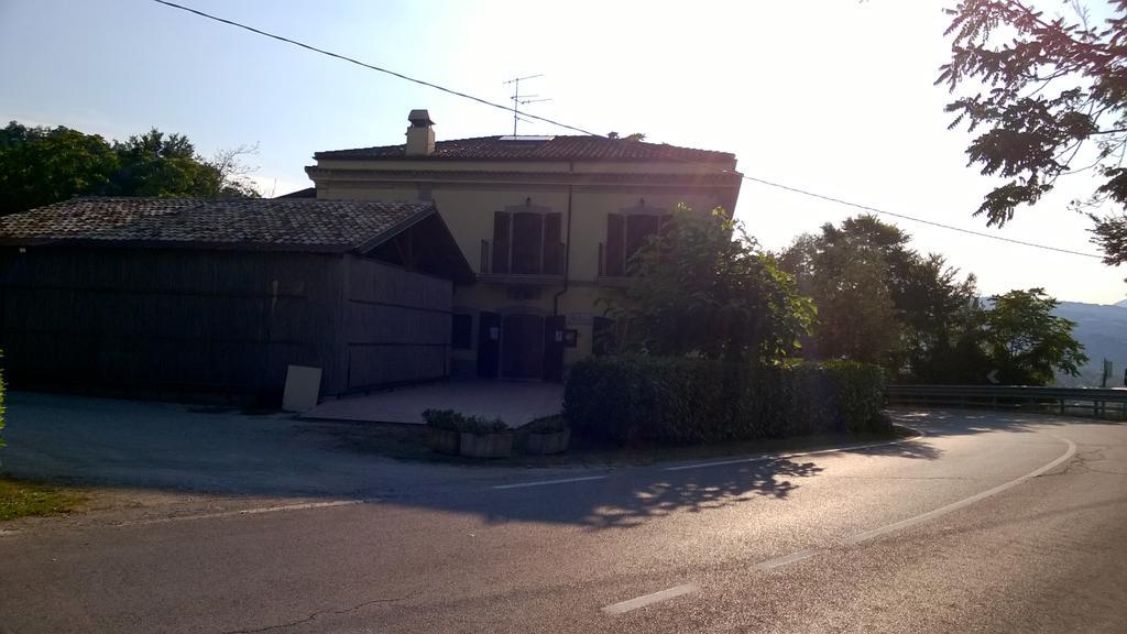 Agriturismo Z\u00E0 Beata Bed and Breakfast Penna Sant'Andrea Exterior foto