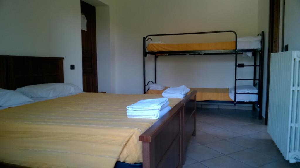 Agriturismo Z\u00E0 Beata Bed and Breakfast Penna Sant'Andrea Exterior foto