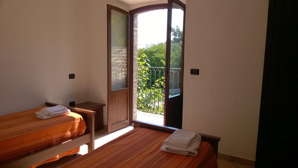 Agriturismo Z\u00E0 Beata Bed and Breakfast Penna Sant'Andrea Exterior foto